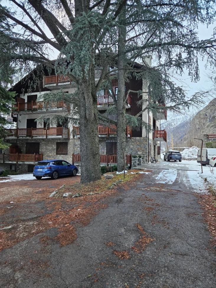 L'Atelier Du Temps - Roseto Lejlighed Courmayeur Eksteriør billede